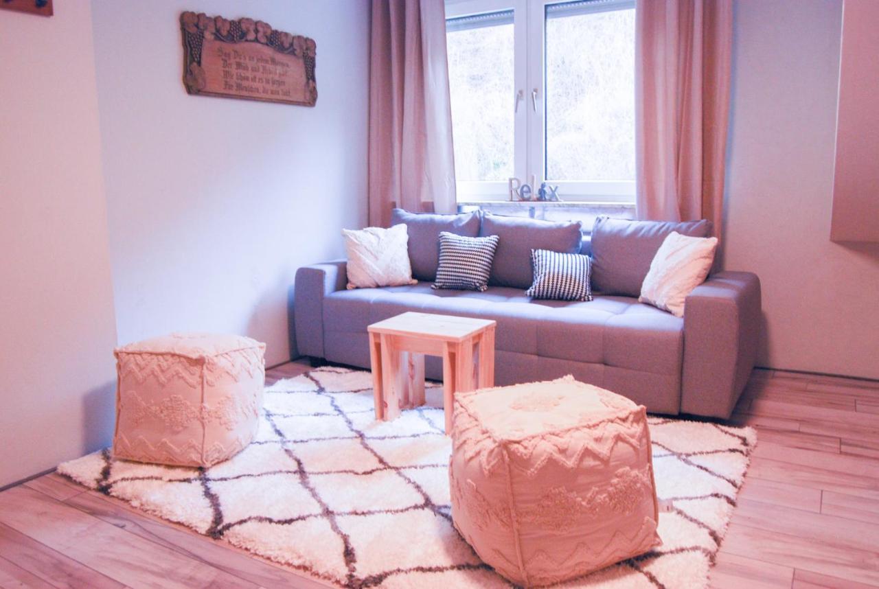 טראבן-טרארבאך Gaestehaus An Der Moseltherme מראה חיצוני תמונה